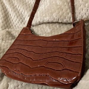 Brown shoulder bag 🤩